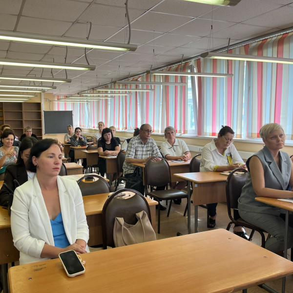 1 сентября — праздник не только для школьников и студентов, но и для педагогов!