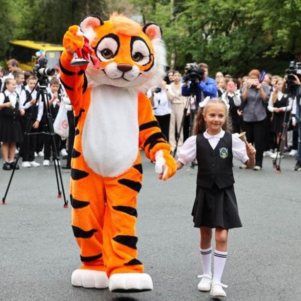 Представители Владивостокского педагогического колледжа с радостью приняли участие в торжественном открытии Губернаторского лицея