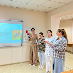 Создание экшен-игрушек с помощью ИИ-сервисов визуализации и генерации текстов