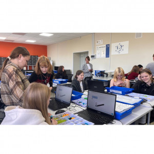 В рамках интеграционной недели студенты ВПК посетили Центр цифрового образования IT-CUBE