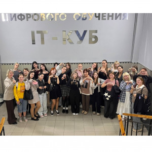 Занятие «Проектирование и реализация мини-проекта “Умный робот-помощник”» для будущих учителей начальных классов