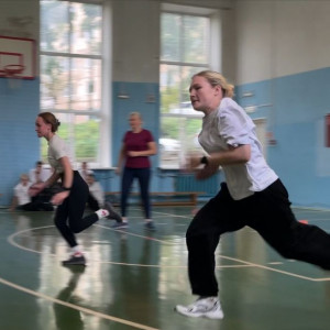 Во Владивостокском педагогическом колледже проходит захватывающее троеборье между командами 3 курса