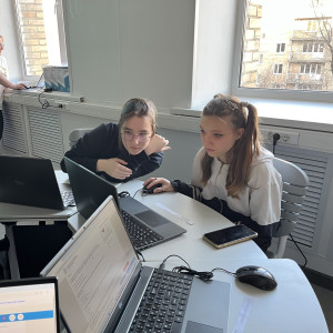 Открываем мир младшего воспитателя через объектив! 