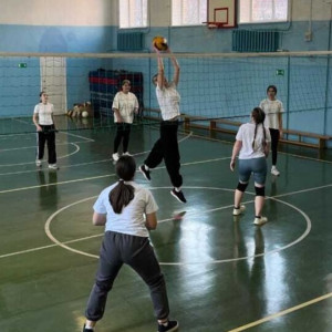 Спортивный накал в Владивостокском педагогическом колледже: Итоги первенства по пионерболу!