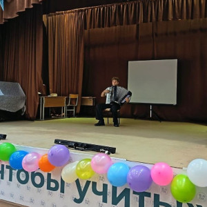 Сердца наполнены любовью: Праздник ко Дню Матери от юных талантов ВПК! 