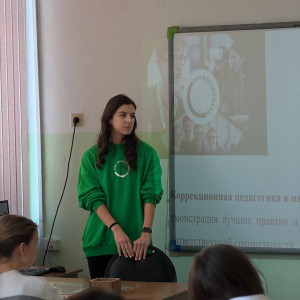 В рамках профориентационного проекта «Основы мастерства» состоялась встреча студентов колледжа с учащимися 6-го класса школы № 22