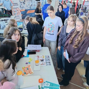 Благодаря профессии!