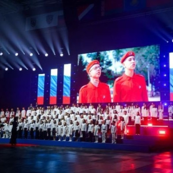 Грандиозный Краевой выпускной бал Приморья-2026 состоялся!